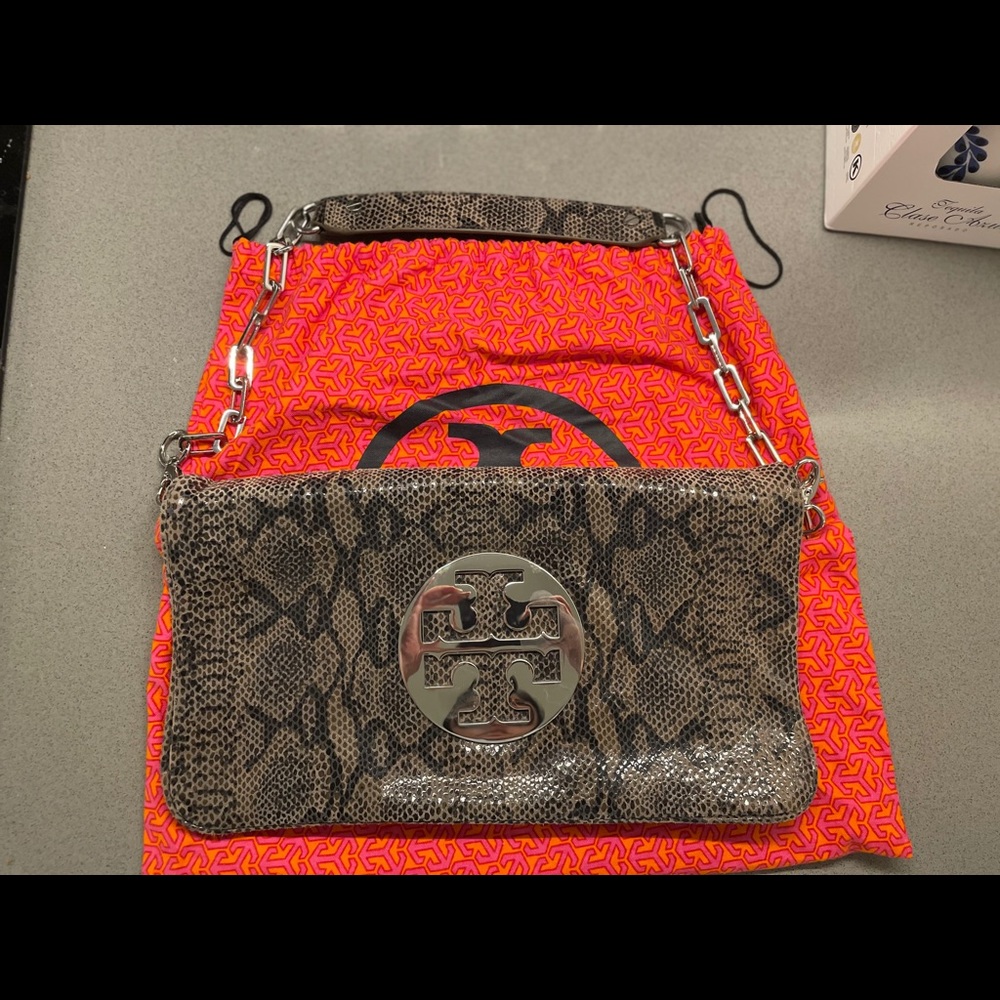 NWOT Tory Burch clutch